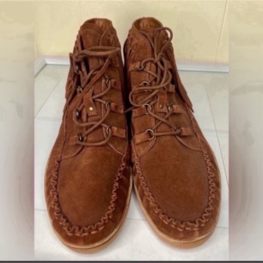 Zodiac Vera Suede Lace Up Booties Size 10 NWOT - Picture 2 of 3